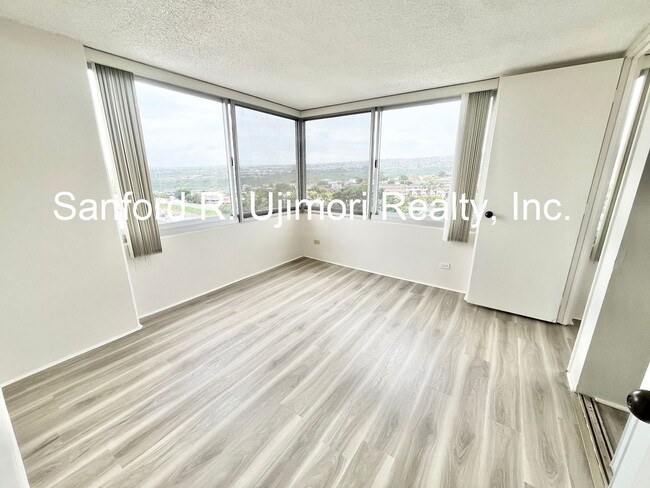 Building Photo - prsq1007