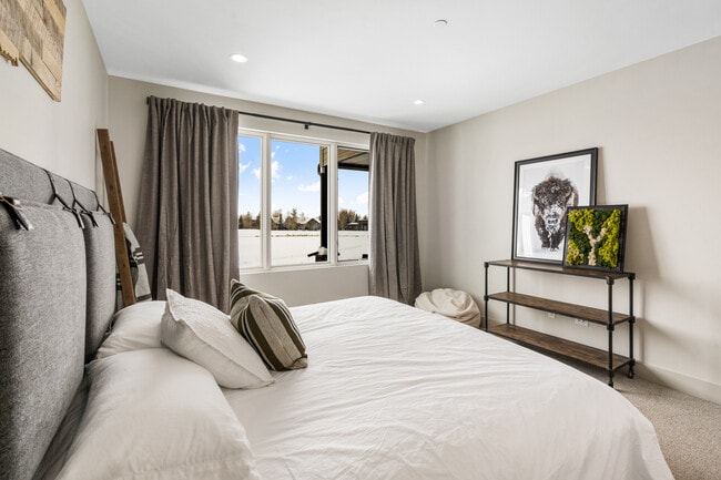 Building Photo - 45 Duckhorn Ln