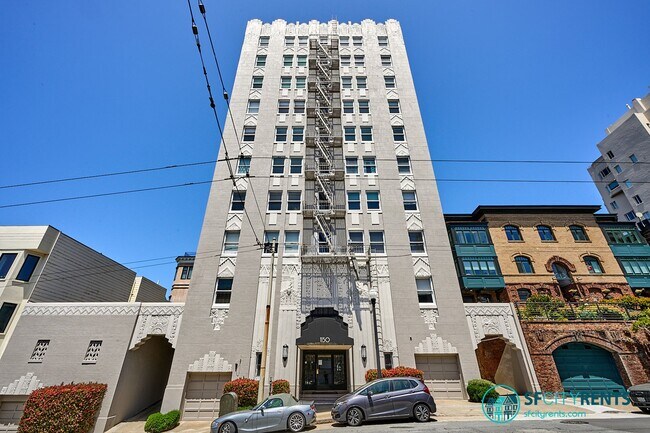 Primary Photo - Russian Hill: Remodeled 9th Floor Apartmen...