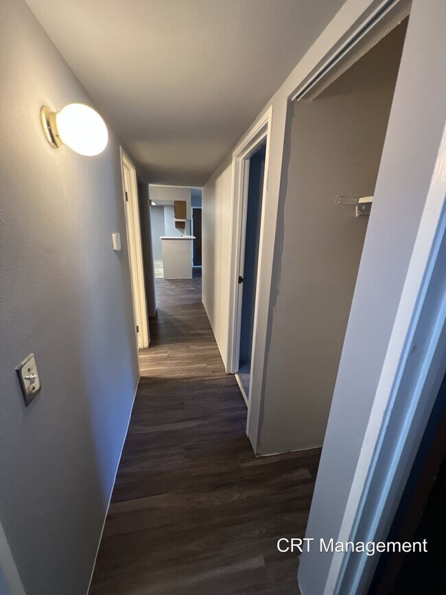 Building Photo - Spacious 2 Bed, 2 Bath Condo – Prime Lowry Location!