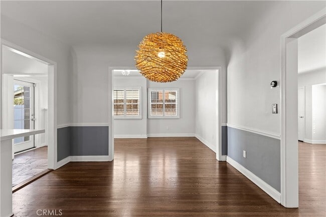 Building Photo - 11147 Hortense St