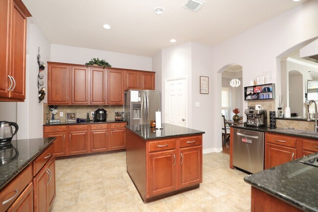 Building Photo - 8410 Brighton Lake Ln