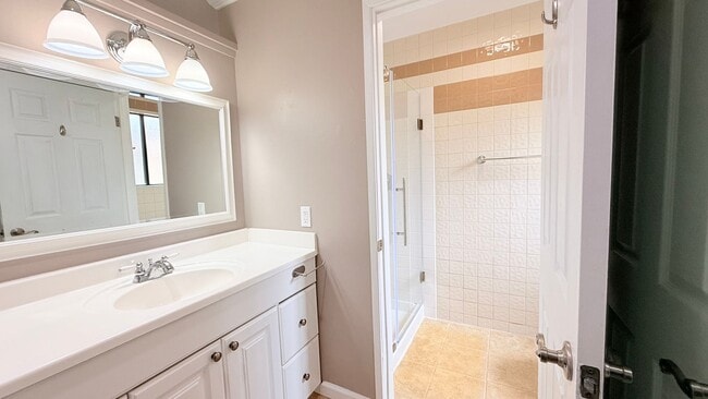 Building Photo - Charming 3BD/2BA, Single-Story, Ranch-Style Home in Broadmoor Area of San Ramon- Available NOW!