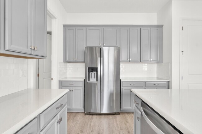 Building Photo - 5404 Golden Apple Dr