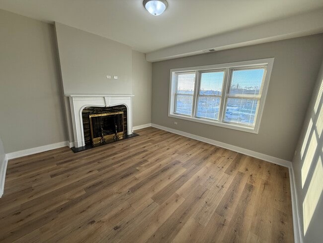 Building Photo - 6634 Cermak Rd