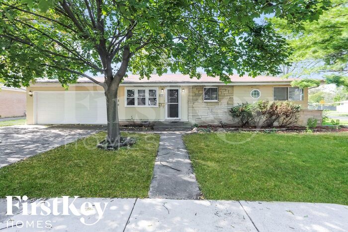 Primary Photo - 237 E La Porte Dr