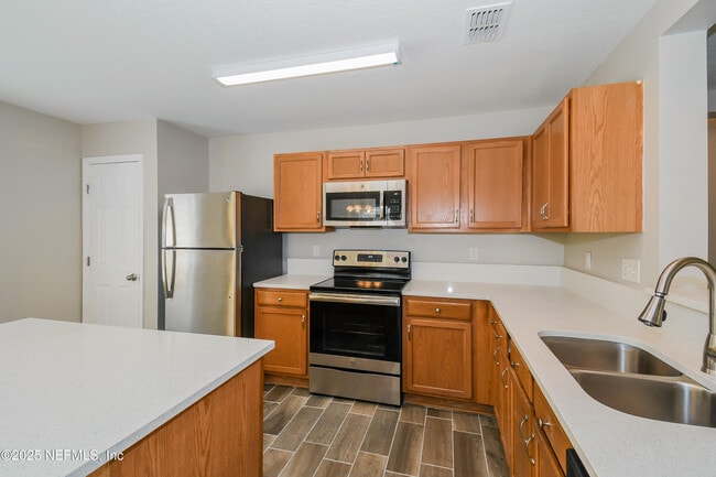 Building Photo - 3786 Robena Rd