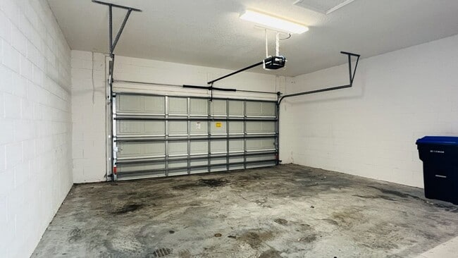 Building Photo - 7670_BOWERY_DRIVE