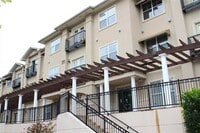 Building Photo - 3102 Kings Rd