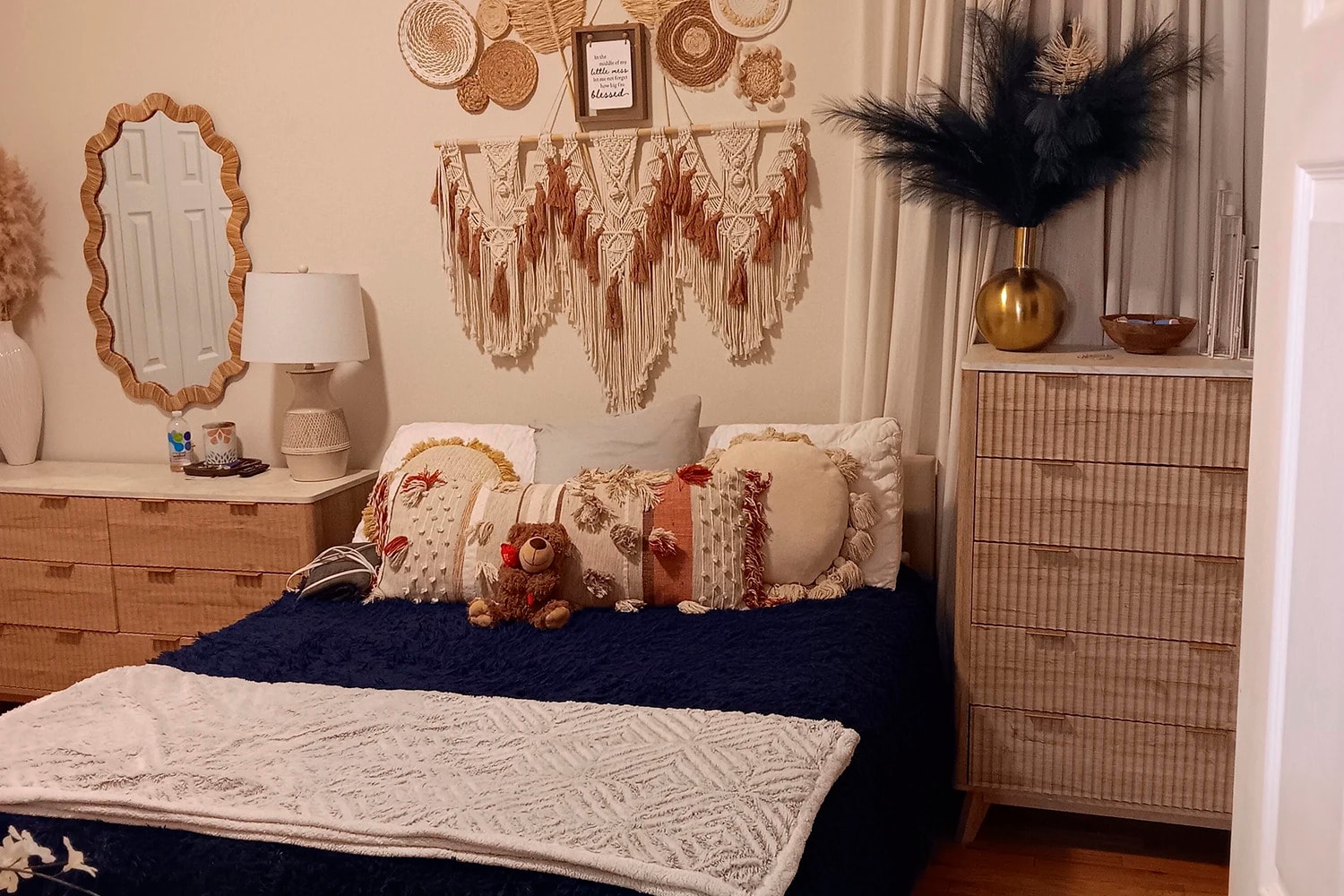 Building Photo - 910 Green Bay Rd