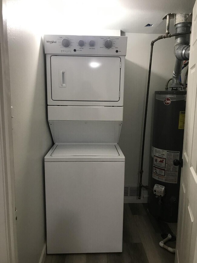 Building Photo - 7 Diego Ct