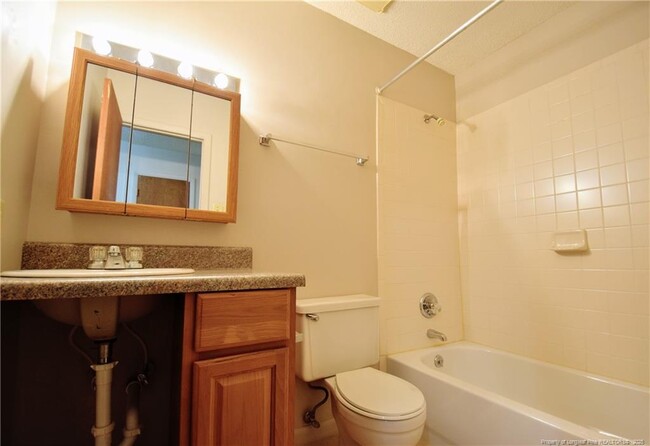 Building Photo - 1603 Snead Ave