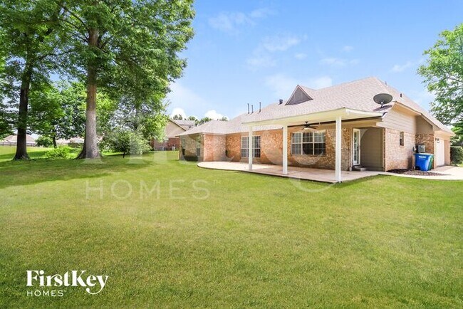 Building Photo - 48 Sweetwoods Dr