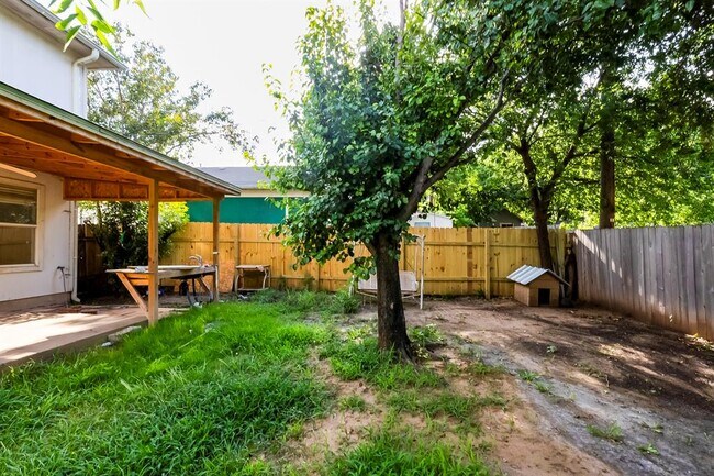 Building Photo - 1709 Windy Park Cir