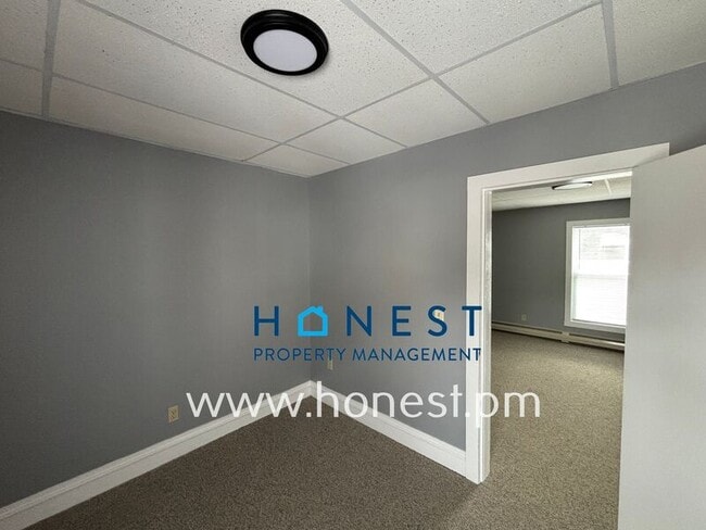 Building Photo - 47 James St