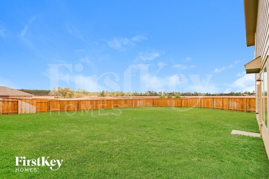 Building Photo - 202 Alder Laurels Cv