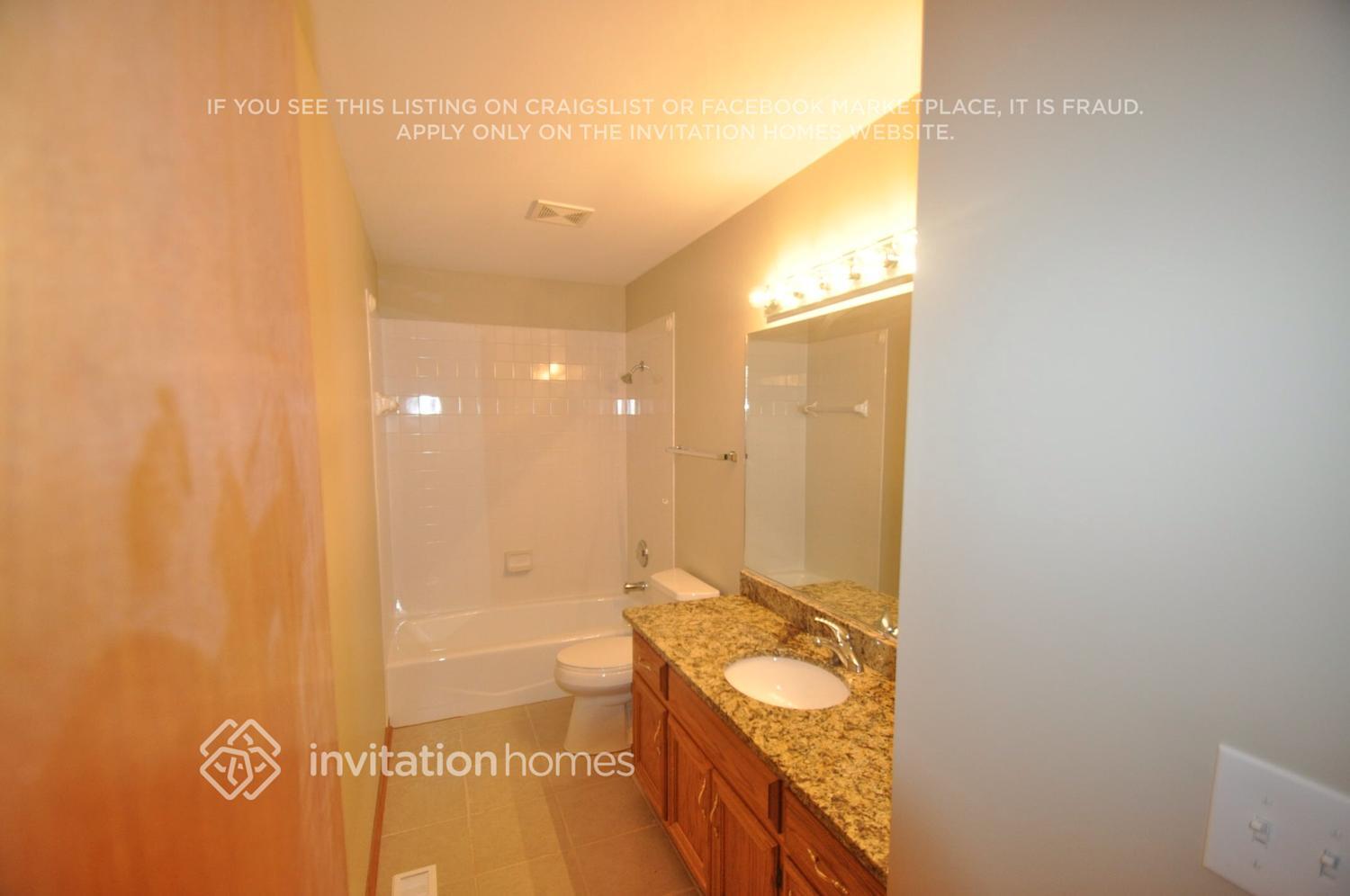 Building Photo - 2959 Rebecca Dr