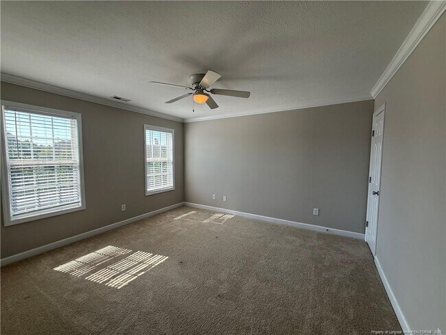 Building Photo - 32 Carteret Ct