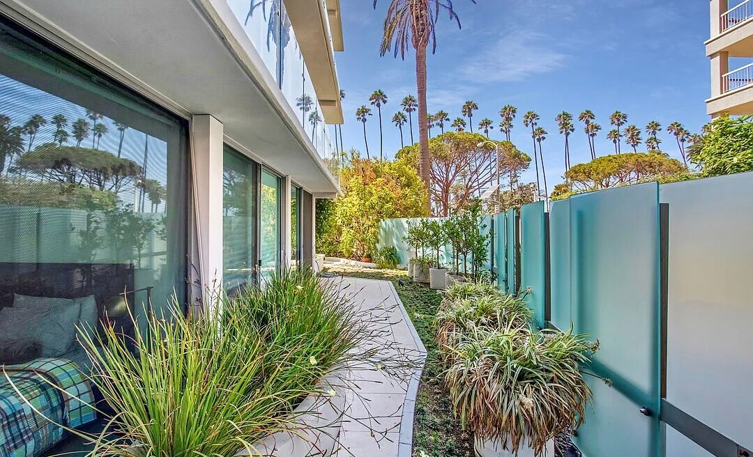 Building Photo - 535 Ocean Ave