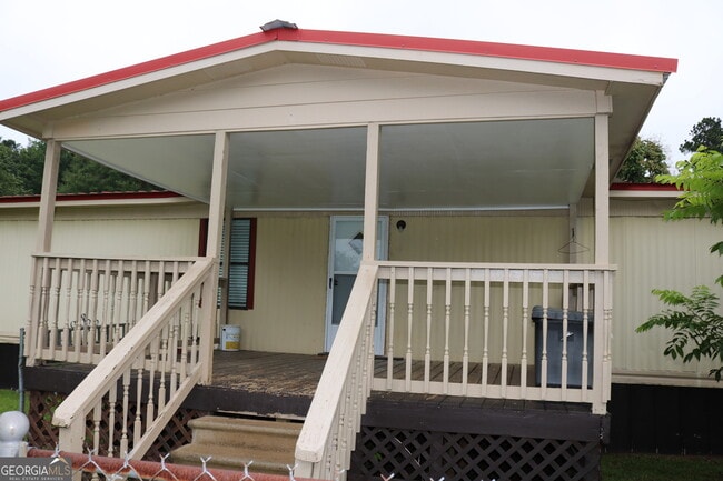 Building Photo - 42 Bartley Rd
