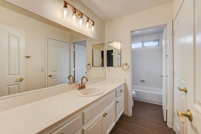 Building Photo - 8913 Arabian Filly Ave