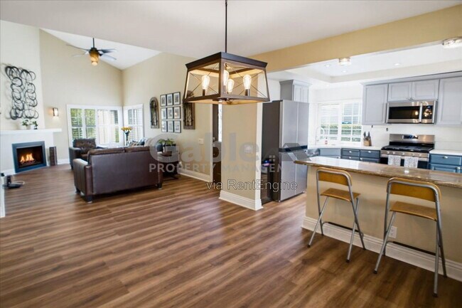 Building Photo - 24309 W Venturi Dr