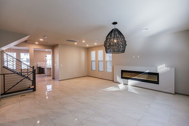 Building Photo - Rooftop Balcony