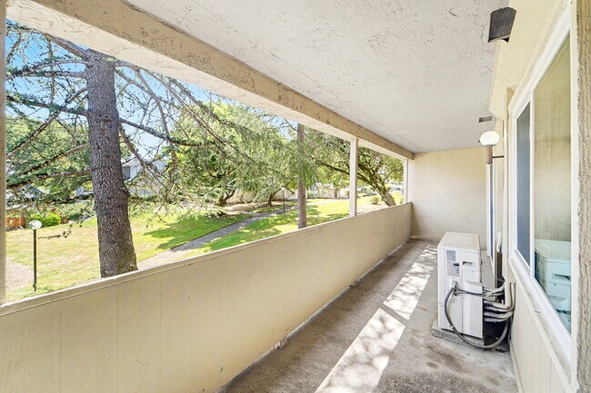 Building Photo - 1453 Neotomas Ave
