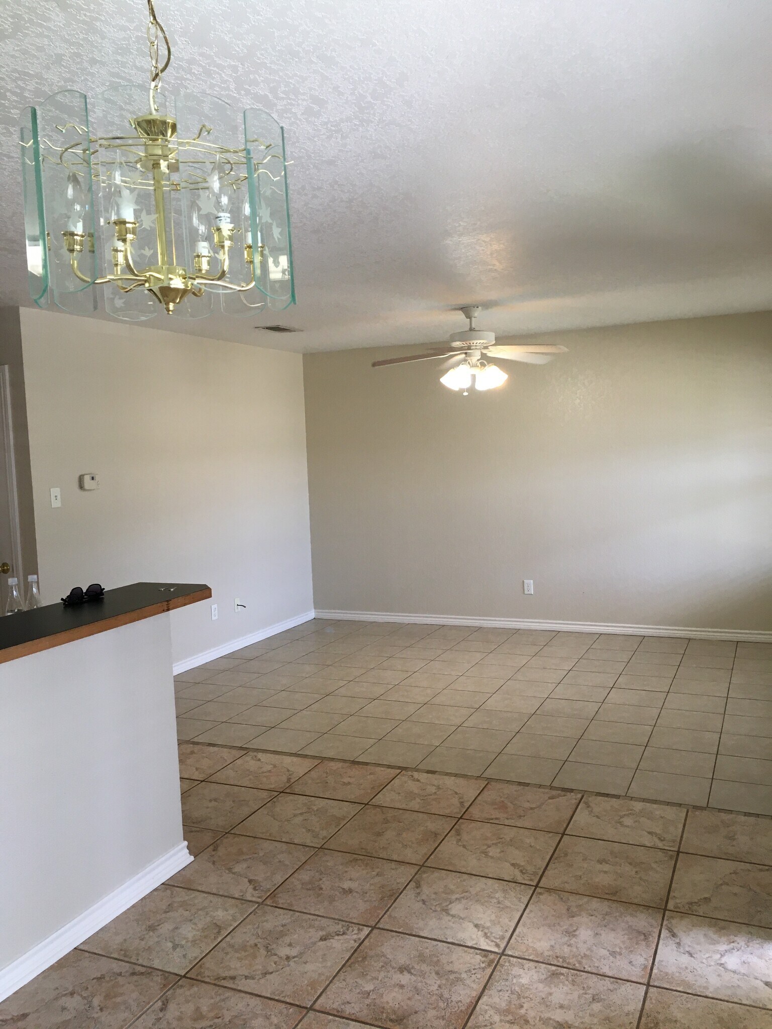 Building Photo - 130 Satch Dr