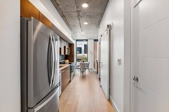 Building Photo - 111 S 300 W
