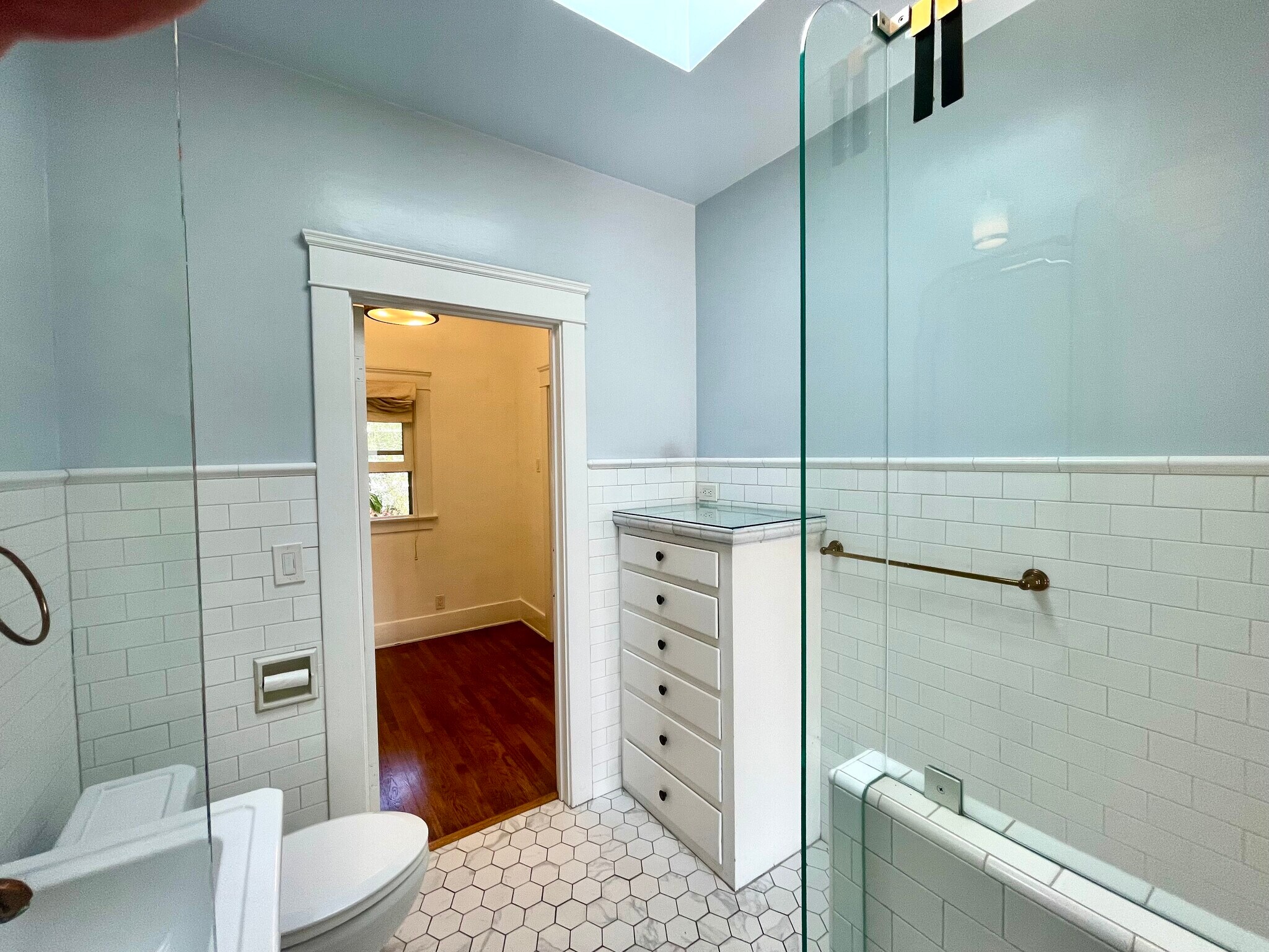 Bathroom - 3218 E 2nd St