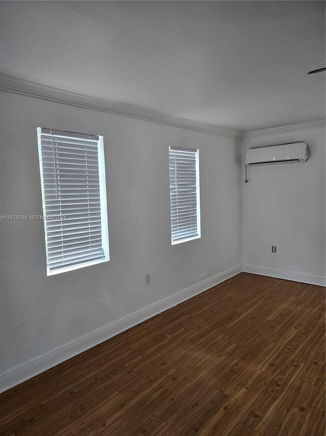 Building Photo - 1445 N Andrews Ave