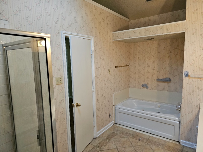 Building Photo - 4033 Coronado Dr