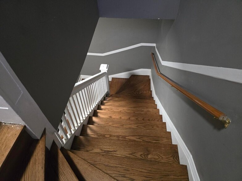 Building Photo - 4414 N Clark St