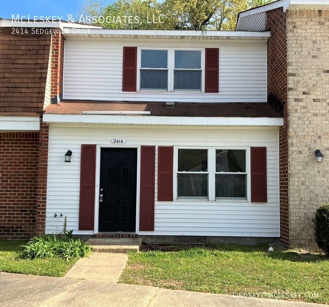 Primary Photo - 2414 Sedgewick Dr