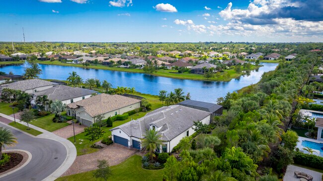 Building Photo - 11624 SALLY ANN Dr