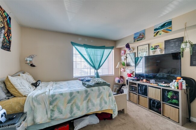 Building Photo - 2750 S Durango Dr