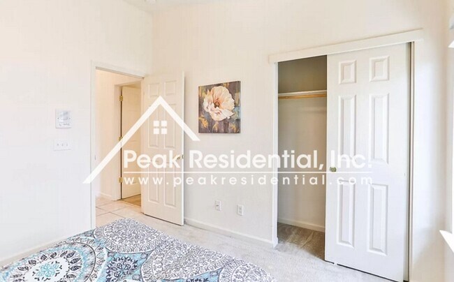 Building Photo - Spacious Elk Grove 4bd/2ba Home with 2 Car...