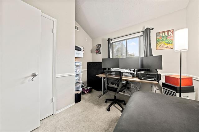 Building Photo - 216 Cutting Horse Ln