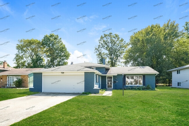 Primary Photo - 26917 Sweetbriar Dr
