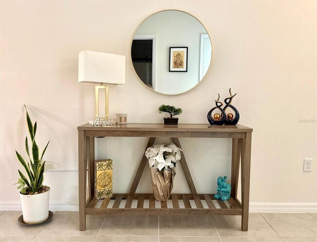 Building Photo - 17132 Edgemont Ln