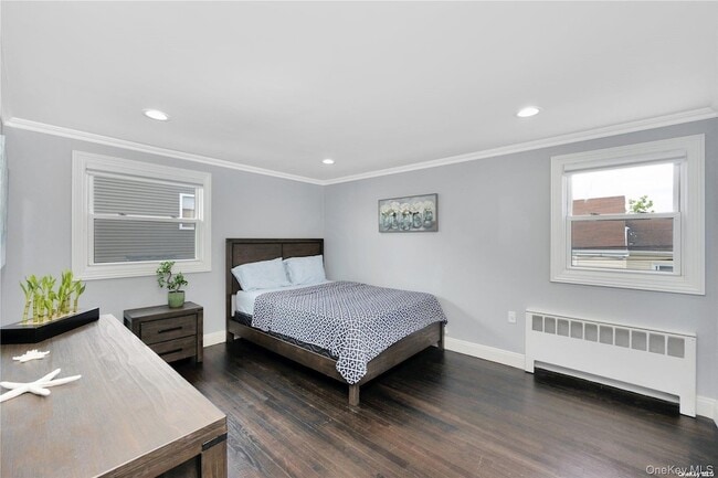 Building Photo - 81 Barnes St