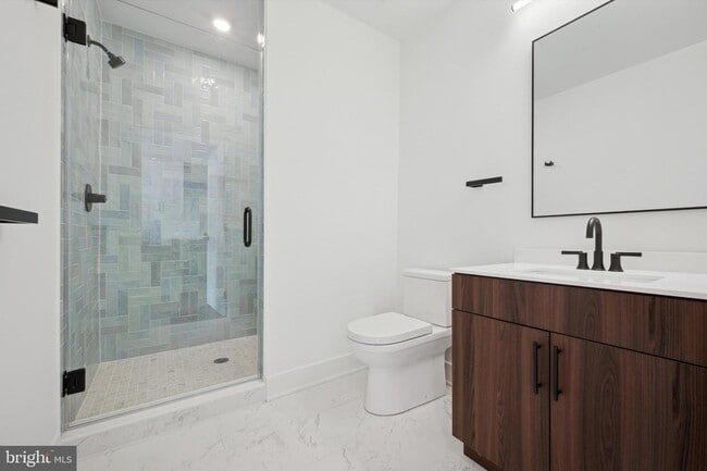 Building Photo - 501 Washington Ln