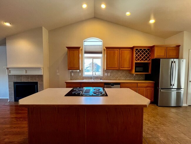 Building Photo - 8800 Midvale Rd