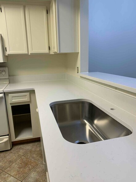 Building Photo - 253 S Wilderness Point