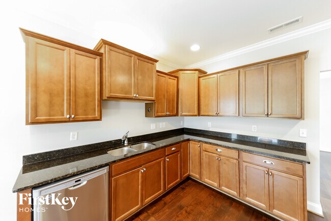 Building Photo - 4399 Old Cahaba Pkwy