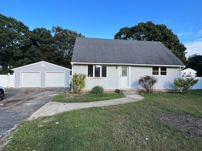 TOTALLY RENOVATED - 121 Marshall Dr