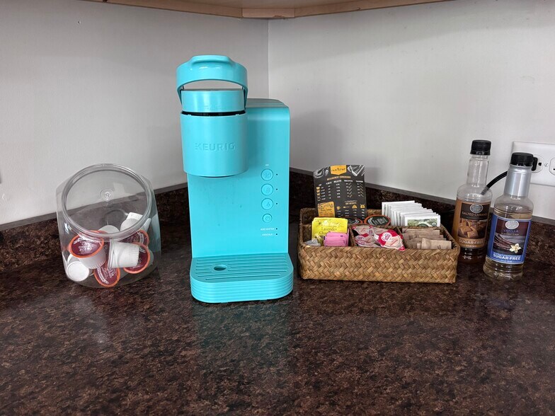 Coffee / Tea - 4 N Pistakee Lake Rd