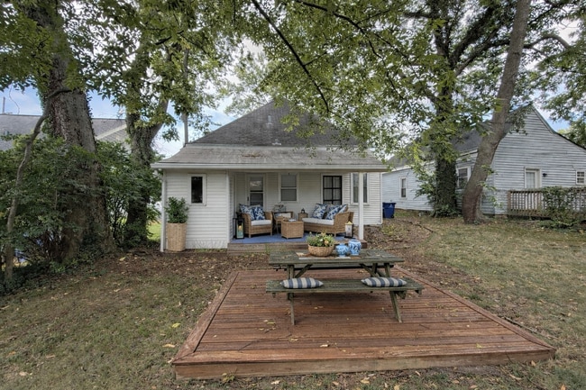 Building Photo - 376 Park Ave