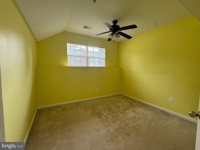 Building Photo - 11854 Skylark Rd